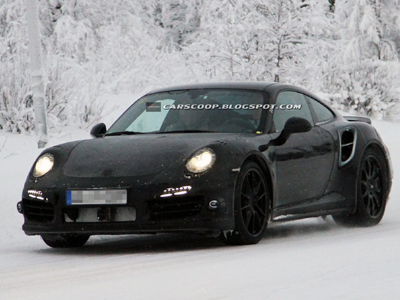 Πρώτες δοκιμές για τη νέα Porsche 911 Turbo